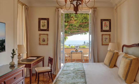 Напівлюкси