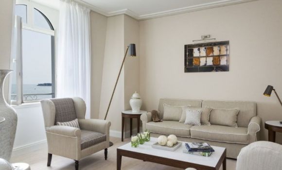 ЛЮКС ПРЕСТИЖ З ТЕРАСОЮ ВИДОМ НА МОРЕ