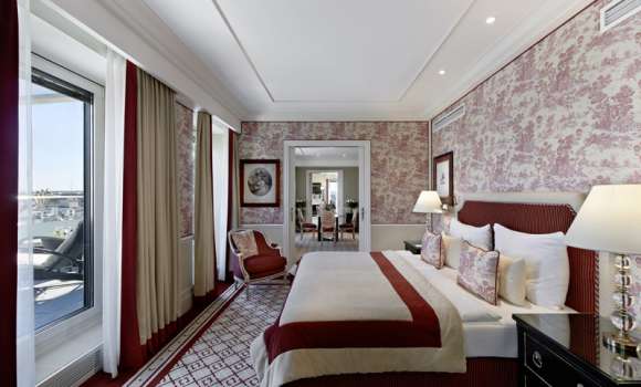 Presidential Penthouse Suite