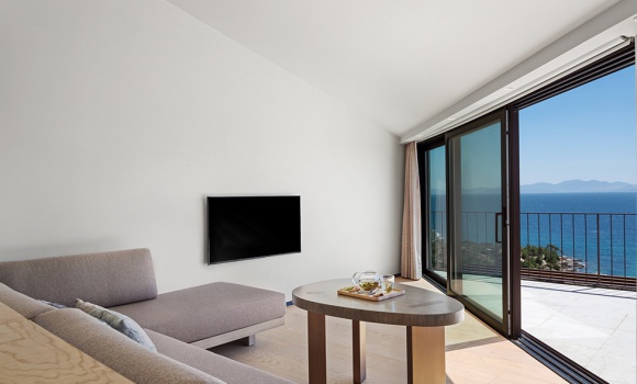 Sea view Ridge Family Villa