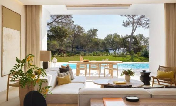 Deluxe Three BeDeluxe Three Bedroom Bungalow Suite Private Pooldroom Bungalow Suite Private Pool