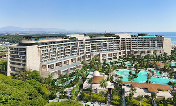 Crown Signature Suite