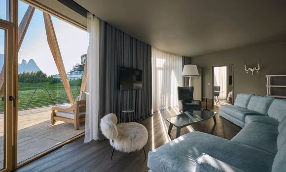 Dolomites Chalet Suite