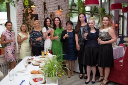 Яна Розкішний День подорожей до 22