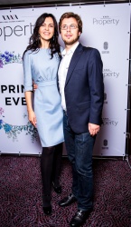 Яна PROPERTY партія та b-hush Signature