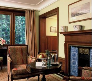 Фото Schlosshotel Kronberg 4