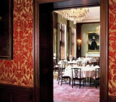 Фото Schlosshotel Kronberg 9