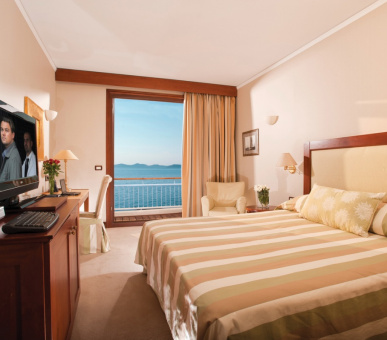 Фото Grand Resort Lagonissi (Греция, Аттика) 3