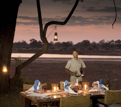 Картинка Luangwa River Lodge (Замбия, Национальный парк Южная Луангва) 9 Фото Luangwa River Lodge (Замбия, Национальный парк Южная Луангва) 9