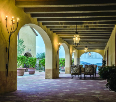 Фото Castello di Casole 19