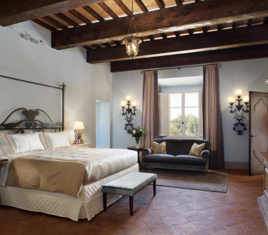 Фото Castello di Casole 2