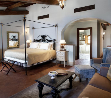 Фото Castello di Casole 3