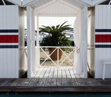 Фото Augustus (Италия, Форте дей Марми) 4