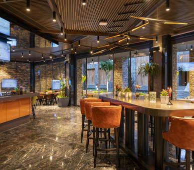 Фото Lujo Hotel 102