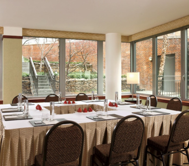 Картинка The Ritz-Carlton Georgetown, Washington, D.C (США, Вашингтон (Округ Колумбия)) 9 Фото The Ritz-Carlton Georgetown, Washington, D.C (США, Вашингтон (Округ Колумбия)) 9