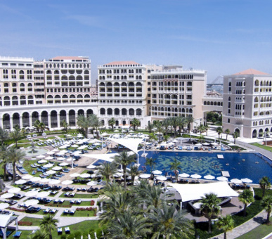 Картинка The Ritz Carlton Abu Dhabi Grand Canal (ОАЭ, Абу-Даби) 39 Фото The Ritz Carlton Abu Dhabi Grand Canal (ОАЭ, Абу-Даби) 39