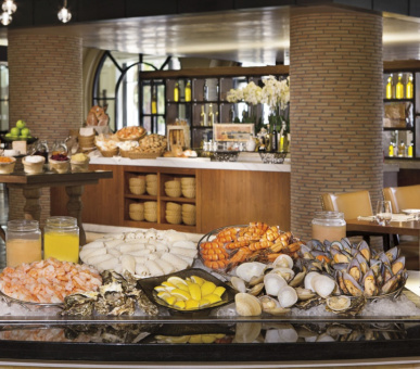 Картинка The Ritz Carlton Abu Dhabi Grand Canal (ОАЭ, Абу-Даби) 30 Фото The Ritz Carlton Abu Dhabi Grand Canal (ОАЭ, Абу-Даби) 30