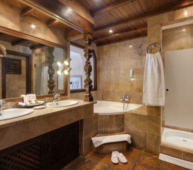 Фото La Bobadilla (Испания, Гранада) 34