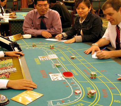 Фото Royal Halong Hotel (Вьетнам, Залив Халонг) 7