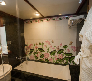 Картинка Индийский поезд Maharajas’ Express (Круизы, Железнодорожные круизы) 4 Фото Индийский поезд Maharajas’ Express (Круизы, Железнодорожные круизы) 4