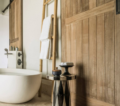 Фото Four Seasons Resort Seychelles at Desroches Island 17