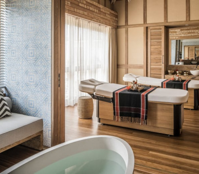 Фото Four Seasons Resort Seychelles at Desroches Island 42