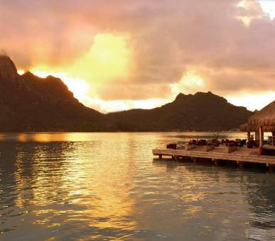 Картинка The St. Regis Bora Bora Resort (Французская Полинезия, о. Бора Бора) 9 Фото The St. Regis Bora Bora Resort (Французская Полинезия, о. Бора Бора) 9