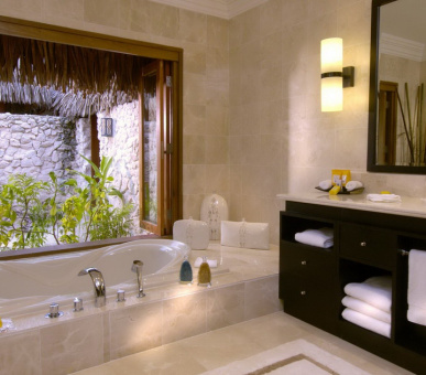Картинка The St. Regis Bora Bora Resort (Французская Полинезия, о. Бора Бора) 16 Фото The St. Regis Bora Bora Resort (Французская Полинезия, о. Бора Бора) 16