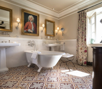 Картинка La Bastide de Gordes 17 Фото La Bastide de Gordes 17