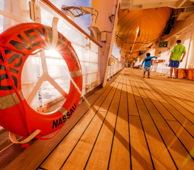 Картинка Лайнер Disney Dream (Круизы, Disney Cruise Line) 5 Фото Лайнер Disney Dream (Круизы, Disney Cruise Line) 5