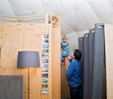 Фото Whitepod Hotel (Швейцария, Монте) 3