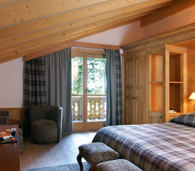 Фото Chalet Royalp Hotel 1