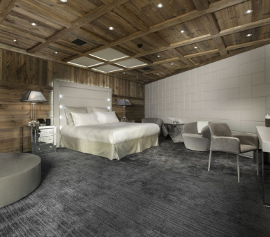 Фото Suite-chalet OWENS (Франция, Куршевель) 9