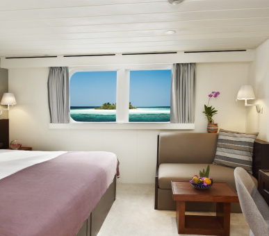 Картинка Яхта Four Seasons Explorer 18 Фото Яхта Four Seasons Explorer 18