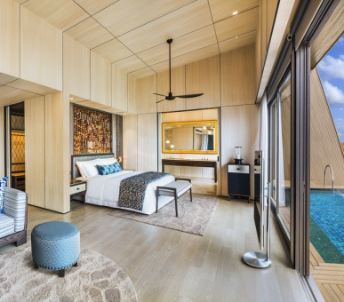 Фото St. Regis Maldives Vommuli Resort 9