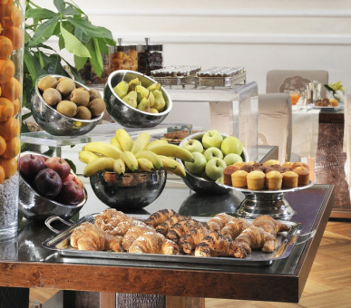 Фото Grand Hotel Principe di Piemonte (Италия, Виареджо) 9