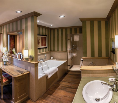 Картинка Gstaad Palace (Швейцария, Гштаад) 15 Фото Gstaad Palace (Швейцария, Гштаад) 15