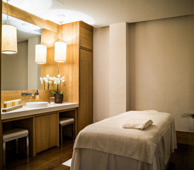 Фото Grand Hotel Park (Швейцария, Гштаад) 19