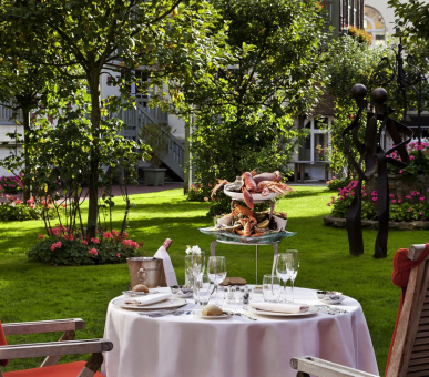 Картинка Normandy Deauville Barriere (Франция, Довиль) 7 Фото Normandy Deauville Barriere (Франция, Довиль) 7