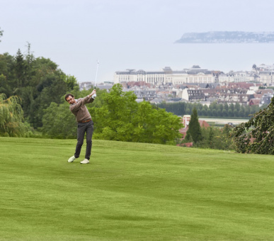 Картинка Royal Deauville Barriere (Франция, Довиль) 21 Фото Royal Deauville Barriere (Франция, Довиль) 21