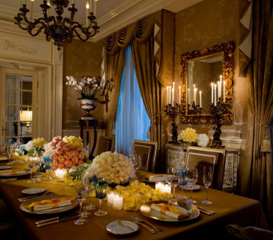 Картинка Four Seasons Hotel Des Bergues Geneva (Швейцария, Женева) 2 Фото Four Seasons Hotel Des Bergues Geneva (Швейцария, Женева) 2