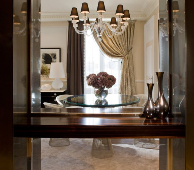 Картинка Four Seasons Hotel Des Bergues Geneva (Швейцария, Женева) 38 Фото Four Seasons Hotel Des Bergues Geneva (Швейцария, Женева) 38