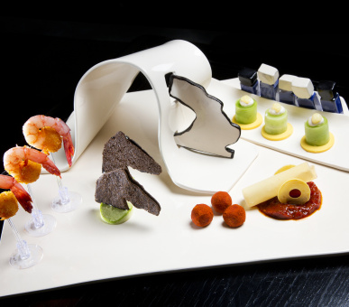 Фото Hotel Martinez Cannes 4