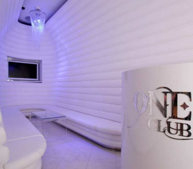 Картинка Bonerowski Palace (Польша, Краков) 4 Фото Bonerowski Palace (Польша, Краков) 4