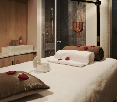 Фото LeCrans Hotel  20