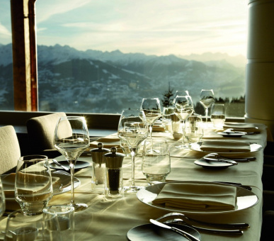 Фото LeCrans Hotel  18