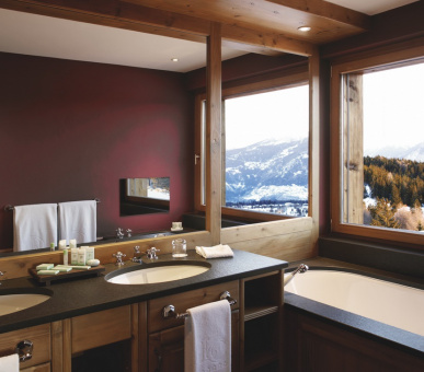 Фото LeCrans Hotel  24