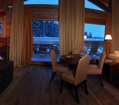 Фото LeCrans Hotel  25