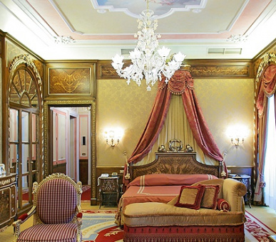 Картинка Grand Hotel Des Iles Borromees (Италия, Озеро Лаго Маджоре) 10 Фото Grand Hotel Des Iles Borromees (Италия, Озеро Лаго Маджоре) 10