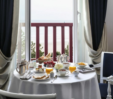 Картинка Hotel Barriere L'Hermitage 11 Фото Hotel Barriere L'Hermitage 11